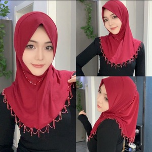 Hijab en polyester pour <span class=keywords><strong>femme</strong></span> avec ourlet plissé, couleurs unies, chaînes délicates, perles, décoration en strass, tissu en <span class=keywords><strong>mousseline</strong></span> - Product Image 5