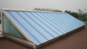 Système de toiture en polycarbonate résistant aux chocs, à joint debout, <span class=keywords><strong>translucide</strong></span>, durable, au design moderne, <span class=keywords><strong>pour</strong></span> hôtels - Product Image 3