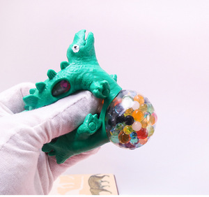 2025 Balle sensorielle anti-stress en caoutchouc à mailles, forme amusante dinosaure, raisin, animal, à presser - Product Image 4