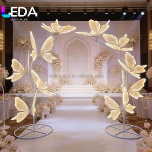 Mariposa LED Amarilla Fabricada en Fábrica LEDA para Decoración de Eventos en Interiores, Bodas, Fiestas, Navidad, Pascua, Halloween, Día de la Madre - Product Image 4