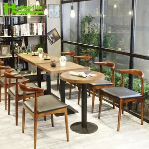 Preço de fábrica Luxo Nordic Modern Designs Rodada Oval Mesa De Jantar Com Cadeira De Madeira Mobília da Sala de Jantar Conjuntos de Ouro E Pequenas Empresas
