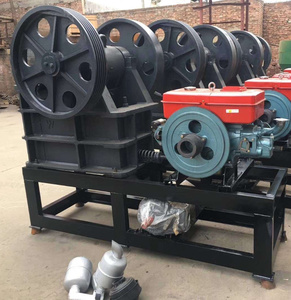 Portable Jaw Crusher <b>Mining</b> <b>Machine</b> Engine Bearing High Productivity Max 15-20t/h Capacity for Hard Stone Concrete Recycling - Product Image 1