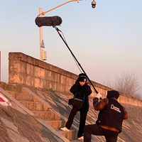 GAZ-EX1 3.2M/3.8M Perche d'extension de microphone en carbone pour interviews et enregistrements, avec système de rétraction pour équipe de tournage