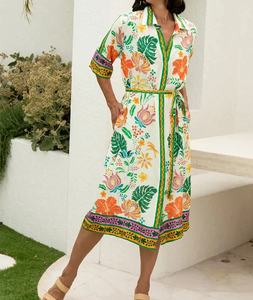 เดรสลายดอกไม้สไตล์ลำลองสำหรับวันหยุดพักผ่อน แขนสั้น ความยาวปานกลาง ผ้าเรยอน นุ่มสบาย - Product Image 1