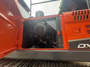 รถขุดตีนตะขาบ Doosan DX340LC-9C มือสอง เครื่องขุดไฮดรอลิกสำหรับงานก่อสร้าง - Product Image 5
