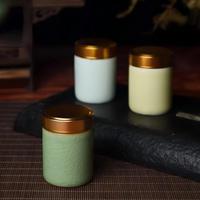 Mini pots de rangement en céramique pour thé, couvercle en métal céladon, récipient cylindrique hermétique pour le stockage du thé, des céréales, des produits secs, des bonbons, etc.