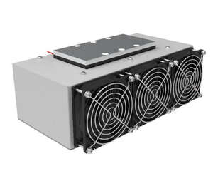 華晶熱電ペルチェ式エアコンクーラー、アルミニウム合金製、24VDC、150W冷却能力、PCRキャビネット用 - Product Image 1