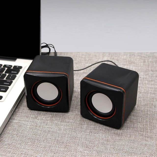 Small Square Plastic Computer Speaker 2.0 with Wire Remote Control for Laptop Desktop Mini USB Wired Subwoofer for Home Office