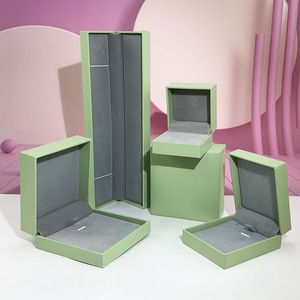 Hellgrüne Luxus Verlobung sring Schmuck Set Box Doppel ring Ohrringe Frische Clam shell Kunststoffs chale Kunstleder Papier Lager - Product Image 6