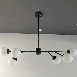 โคมไฟระย้าทองคำหรูหรา 6 โคมแก้วนม โครงโลหะ สีสั่งทำพิเศษ สำหรับโรงแรม วิลล่า โคมไฟติดเพดาน - Product Image 1