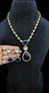 Collier ras du cou Kundan du fabricant indien plaqué or en acier inoxydable fêtes de mariage en forme de tenue de mariée en vrac - Product Image 4