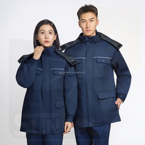 Abbigliamento <span class=keywords><strong>da</strong></span> <span class=keywords><strong>lavoro</strong></span> invernale <span class=keywords><strong>da</strong></span> <span class=keywords><strong>donna</strong></span> e <span class=keywords><strong>da</strong></span> uomo fodera in cotone con Logo personalizzato uniforme <span class=keywords><strong>da</strong></span> <span class=keywords><strong>lavoro</strong></span> in poliestere spessa per tenere al caldo - Product Image 1