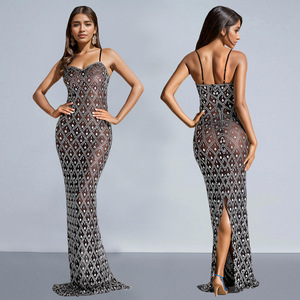 Robe longue de soirée de luxe 2026 pour femme, sexy, à fines bretelles, en maille transparente, moulante, avec strass géométriques, pour fêtes - Product Image 2
