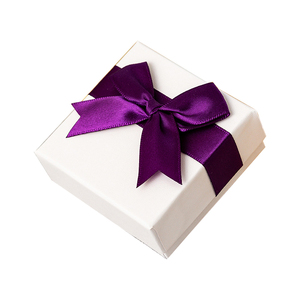 Factory Direct Supply Cheap Price White Jewelry Box With Ribbon High Quality Gift Packaging For Jewelry Gift Box