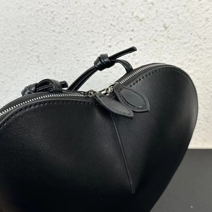 Bolso de hombro tipo bandolera de diseño elegante y moderno para mujer, para uso diario, fiestas, viajes y moda. - Product Image 4