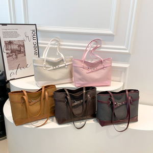 Nouveaux sacs fourre-tout tendance pour femmes, grande capacité, sacs de bureau pour femmes, arrivés en gros en usine en 2026 - Product Image 1
