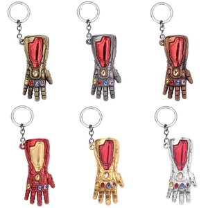 <span class=keywords><strong>Film</strong></span> <span class=keywords><strong>en</strong></span> gros Mar Vel <span class=keywords><strong>Avengers</strong></span> Porte-clés 3D Iron Man Hulk Gauntlet Fist Gloves Porte-clés <span class=keywords><strong>en</strong></span> alliage de zinc porte-clés souvenir Marv El - Product Image 3