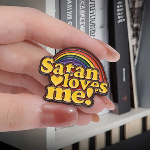 Groothandel Inspirerende Wereld 'Maak Je Geen Zorgen Glimlach' Leven Citaten Harde Zachte Emaille Pinnen Op Maat Gemaakt Metaal Voor Reversspeld Badges - Product Image 3