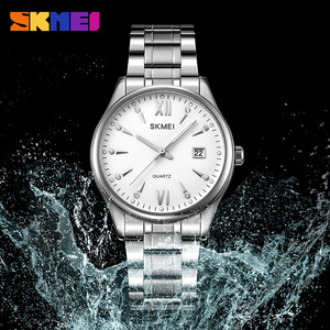Skmei Quartz Watch Gold Stainless Steel Band Black Dial Men's Business Watch With Calendar Water Resistant - Product Image 2