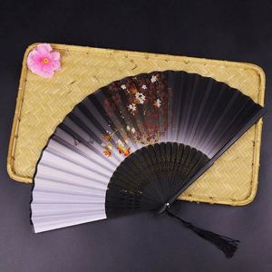 Éventail en bambou vierge de 21 cm – Cadeau de mariage élégant – Artisanat en bambou - Product Image 1