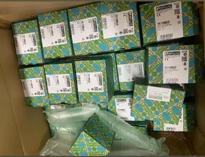 Controlador de Calidad Phoenix MCR-C-U/U-DC 30VDC Disponible para Entrega Inmediata - Product Image 3