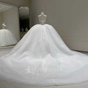 Robe de mariée princesse en tulle scintillant ornée de cristaux, sans bretelles, couleur ivoire, avec longue traîne, modèle Jancember - Product Image 5