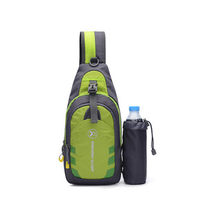 <span class=keywords><strong>Sac</strong></span> de poitrine de sport imperméable pour <span class=keywords><strong>femme</strong></span> <span class=keywords><strong>30L</strong></span> - <span class=keywords><strong>Sac</strong></span> de sport portable en nylon pour activités de plein air - Product Image 4
