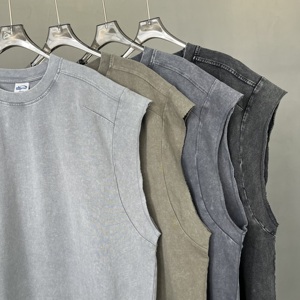 เสื้อกั๊กบาติกผู้ชายขายส่ง แบบไม่มีแขน สกรีนโลโก้ได้ คุณภาพสูง สไตล์สตรีทแวร์ สำหรับฤดูใบไม้ผลิและฤดูร้อน ทรงหลวม สปอร์ต มีรูระบายอากาศ - Product Image 3