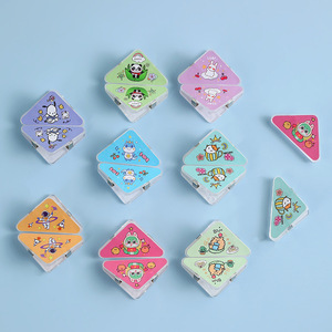 Nuevo Clip Triangular de Dibujos Animados de 50 mm, Clip de Esquina Acrílico para Notas, para Estudiantes, Oficina, Exámenes - Product Image 3