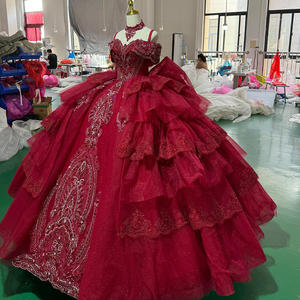 Robe de Quinceañera Rouge Moderne avec Appliques de Paillettes, Longueur Ras du Sol, Traîne Chapelle, Dos Nu, Robe de Bal pour Anniversaire 15/16 Ans, Robe de Princesse pour Concours - Product Image 2
