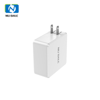 Chargeur rapide ultra compact 140W PD QC2.0 |   3 ports (2 Type-C + 1 USB) |   Tension universelle |   Matériau ignifuge |   Protection OTP |