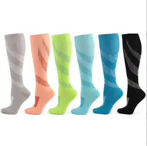 New Wonderful High Quality Modell Günstige Fußball Socken, hochwertige Plain Fußball Fußball Großhändler Socken Socke