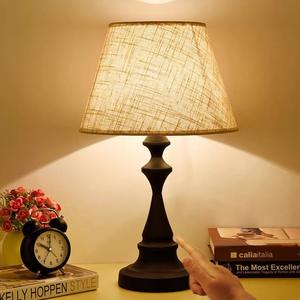 Simple Modern Stylish Warm Creative Table Lamp Battery-Powered Bedside and Study Lamp for Bedroom Hotel and Homestay - Product Image 3