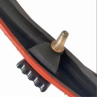 Chambre à air de moto rouge de 18 pouces, vente directe usine, chambre à air de rechange en butyl pour moto, tubeless Enduro rigide