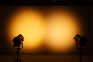 Luz Fresnel LED bicolor de 350W para estudio de fotografía de películas y videos Foco de escenario de películas - Product Image 4