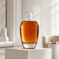 Vente en gros de bouteilles en verre transparent carrées de 500 ml et 700 ml avec bouchon en liège pour vin, vodka, whisky, tequila et brandy