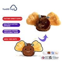 Porte-clés en peluche personnalisé en forme de mite mignonne, porte-clés souple en forme d'insecte avec illustration dessinée sur mesure pour ornement de sac