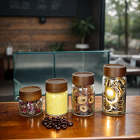 Petit bocal de rangement en verre borosilicate fait main avec couvercle en bois d'acacia pour épices et herbes