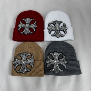 Yihaoyi Berretto Lavorato a Maglia con Strass di Lusso Fatto a Mano per Donne, Caldo Cappello Invernale di Design, Moda Streetwear - Product Image 6