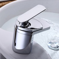 Filtre de salle de bain Cascade Lavabo Robinets d'eau Mélangeur Robinets de lavabo en laiton chromé