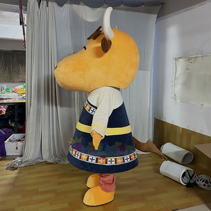 Godimento personalizzabile a tema tibetano <span class=keywords><strong>Yak</strong></span> professionale evento promozionale Costume da mascotte ordine minimo pezzo Unisex adulto - Product Image 3