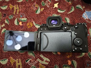 กล้องมือสอง Lumix S5 ความละเอียด 24.2MP น้ำหนักเบา เหมาะสำหรับการเดินทาง ถ่ายภาพ กล้องมิเรอร์เลสฟูลเฟรม - Product Image 2