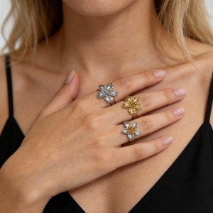 แหวนสแตนเลสสตีลรูปดอกไม้ 3 มิติ ประดับเพชรซิร์คอน ดีไซน์หรูหรา โรแมนติก เหมาะสำหรับงานแต่งงาน งานหมั้น และสวมใส่ในชีวิตประจำวัน - Product Image 5