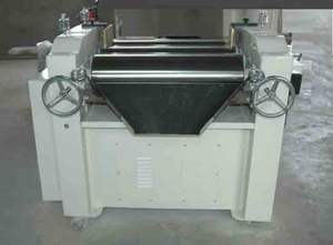 Machine de fabrication de toilettes multi-têtes pour l'usine de savon de bain - Product Image 4