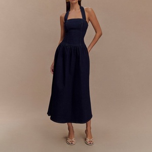 ชุดเดรสยีนส์ผู้หญิงสำหรับฤดูร้อน สไตล์ลำลอง เอวสูง สายคล้องคอ เปิดหลัง ความยาวปานกลาง - Product Image 1