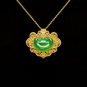 Colgante auspicioso y alegre tallado en jade verde maya feicui de grado A, de oro puro 999 original. - Product Image 1
