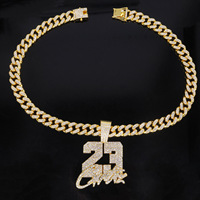 Nouveau Collier Pendentif Style Hip-Hop 23 Lettres et Chiffres Personnalisés pour Hommes Bijoux de Mode en Alliage Vente en Gros