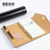 Ensemble cadeau d'affaires de luxe personnalisé en cuir PU exquis, stylo, carnet, thermos pour les clients d'entreprise