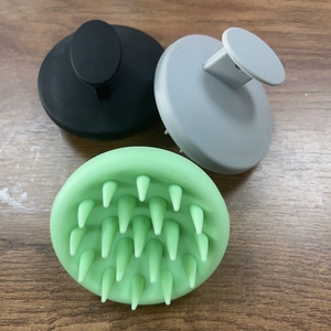 Spazzola Massaggiante per Cuoio Capelluto in Morbido Silicone, Scrub Migliorato per Rimozione Forfora su Capelli Bagnati o Asciutti - Product Image 4