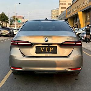 <span class=keywords><strong>BMW</strong></span> <span class=keywords><strong>Serie</strong></span> <span class=keywords><strong>5</strong></span> 530Li M Sport 8AT LHD Usata 2025 - Berlina di Lusso di Medie <span class=keywords><strong>Dimensioni</strong></span> a Benzina di Seconda Mano - Product Image 3